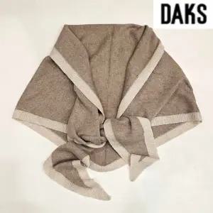 [대구백화점] [닥스]캐시미어 울 혼방 삼각숄 겸용 머플러(FKO078O)