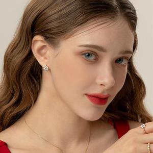 [골드팡] 14k 마가렛데이지 모이사 다이아몬드 귀걸이