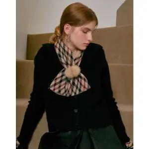 [닥스](강남점)DBMU5FE40W2 [선물포장][밍크100 퍼방울] 브라운 퍼방울 장식 캐시미어혼방 머플러