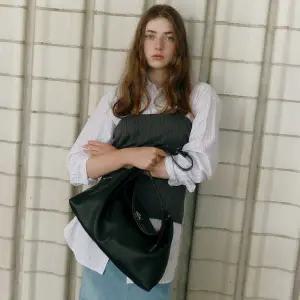 [롯데백화점]조이그라이슨 셀리 숄더백 LW5AD4670_10