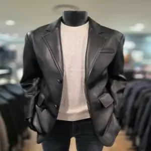 [바쏘옴므] WSZ3UB05ABK 25년 블랙 램스 레더 양가죽 재킷