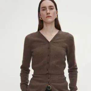 [롯데백화점]코프트 [코프트] 토니웩 MERINO WOOL CROPPED CARDIGAN