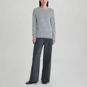 [JAJU](강남점)25 S/S 신상품 JAJU 여 보트넥 코튼 스트레치 긴팔 티셔츠 J115101104