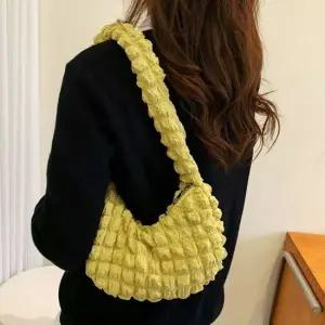 구름백 20대여자가방 미니 옐로우 휘뚜루마뚜루 여성 대학생 가방