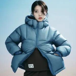 [블랙야크](강남점)25년신상 공용 아이유/노홍철 오버핏 패딩 미들급 초경량 스톤마스터 다운자켓 1BYPA...