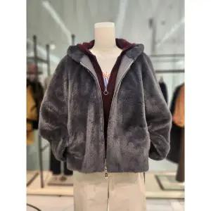 갤러리아 [25 /겨울] 후드 페이크퍼  점퍼 (B5W9Y975)