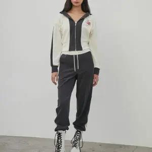 [롯데백화점]에고이스트 컬러 블록 자수 포인트 코듀로이 캐쥬얼 팬츠 (EQ4CP960)