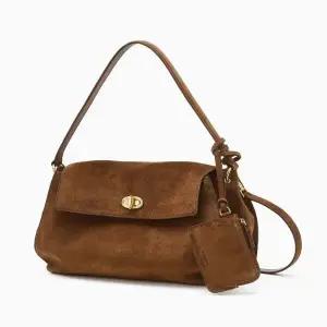 [JILLSTUART ACC][AUBE] 이태리스웨이드 오브 장식 숄더백 M 브라운 JABA5F113W2