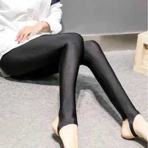 [아우트]디테일 광택 기모레깅스 슬림 기모 레깅스