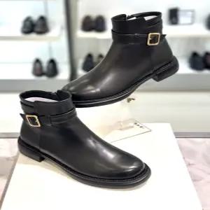 [닥스] 여성여성 경량 벨크로포인트 세미 앵글부츠 dib404