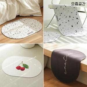 요즘공간 크래티브 빨아쓰는 규조토 발매트 32종택1