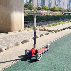 [RGO94RT6]키즈 킥보드 폴딩 높이조절 아동 초등생 야외