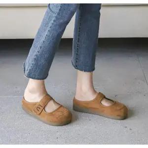 [라운슈] 스웨이드 메리제인 키높이 뮬 스니커즈 2cm