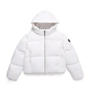 [내셔널지오그래픽] N244WDW851 여성 카이만 숏기장 구스 후디 다운 점퍼 IVORY