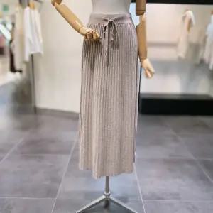 [대구백화점] [러브앤쇼]밴딩 니트 스커트(GCFKGKS01)