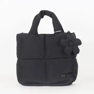 [FILA] 푸퍼 라지 토트백 FS254RB01F003-BLK