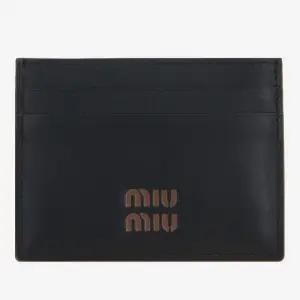 엠보스드 로고 가죽 카드 지갑 5MC076 2CV6F0B7K