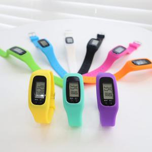 로에드 KC인증 스포츠 만보기 시계 손목형 실리콘 방수 달리기 마라톤 운동용