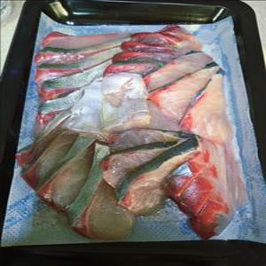 고급스러운 맛의 정점 시마아지(줄무늬전갱이) 숙성회 300g / 시장가