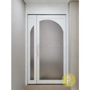 [바른도어]68번 비대칭양개스윙중문 아치형 유백화이트 샤틴투명강화유리