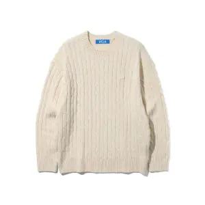 [롯데백화점]유씨엘에이 남녀공용 라운드넥 꽈배기 케이블 니트[UA9LK10]