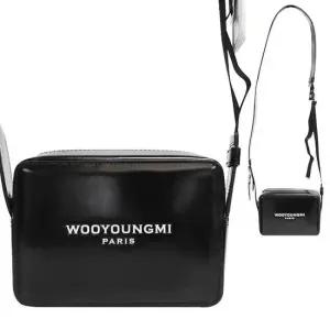 [밀란바잉]  25FW 스퀘어 미니 크로스백 W253BA03673B