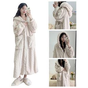 (코어무역) 극세사 집콕 수면 원피스 잠옷 후드 담요 겨울잠옷