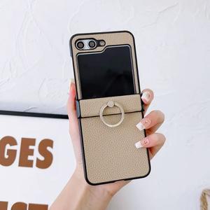 삼성 갤럭시 Z 플립 6 5 4 3 Flip6 Flip5 Flip4 Flip3 5G 링 홀더 충격 방지 커버에 대한 Litchi 무늬 가죽 전화 케이스