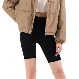 [아우트]레깅스 블랙 팬츠 4부레깅스 4부 1P