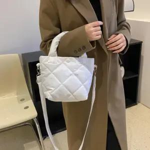 마름모 퀼팅 귀여운토트백 데일리 크로스 패딩미니백
