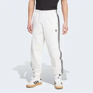 [그랜드스테이지] 아디다스 우븐 파이어버드 트랙 팬츠 JY1334