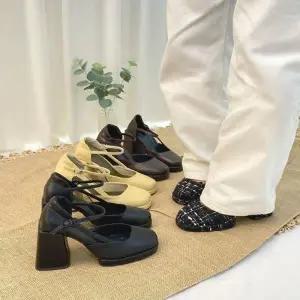 [짝꿍닷컴] RJ-ai2515 여성 통굽 하이힐 스트랩 가죽 펌프스 힐