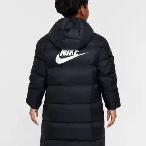 (국내매장판) 나이키 키즈주니어 퓨추라 후드 롱패딩  HQ8507-010