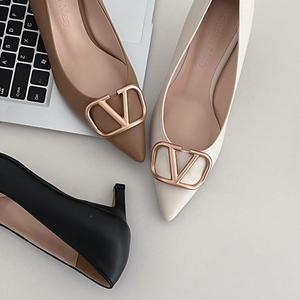 [더힐][더힐슈즈] 스틸레토 골드 사각브이 여성여자 구두 펌프스 정장화 5cm/3color qmn22m503