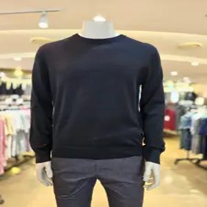 [인디안] 인디안 울혼방 솔리드라운드넥 니트티MIV-BR3F-8171