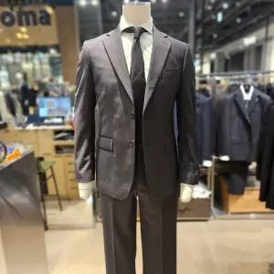 [레노마](하남점)renoma F/W 프리미엄 울 그레이 스트라이프 슈트 RPCMSJ17A