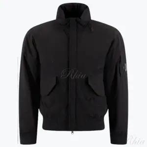 CP컴퍼니 25FW 프로텍 패디드 자켓 19CMOW007A 110264A 999 프로 텍