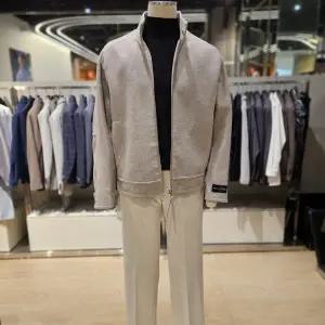 [레노마](하남점)RENOMA 프리미엄 울 캐시미어 혼용 하이넥 세미오버 숏 점퍼 RPLMBU52A