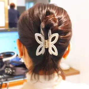 [JJQUEEN] 나비집게핀 HR903 (2가지 컬러중 택1)