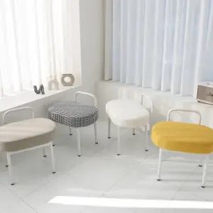 오드 1인 스툴 패브릭 타원형 카페 샵 모던 디자인 화장대 보조의자