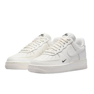 [국내매장판] 나이키 에어포스 1 07 에센셜 TRK3 세일 HF1058-133