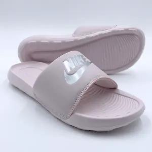 나이키 빅토리원 슬라이드 여성 슬리퍼 실내화 핑크 정품 CN9677-600