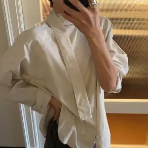 [메이비베이비] Leto Blouse (2colors)