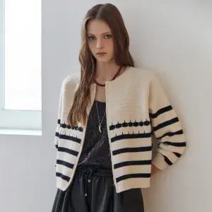 [MAXZA] 엠보 스트라이프 집업 니트 가디건