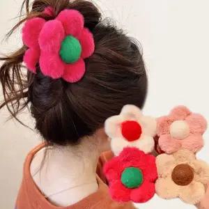 쿠펀 대형 꽃 겨울 밍크 털집게핀 헤어핀 똥머리 퍼집게핀