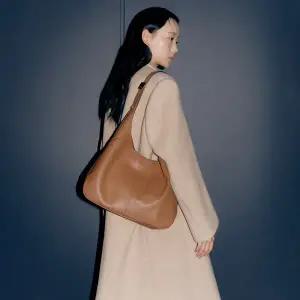 [롯데백화점]조이그라이슨 아델 호보백 LW4AD4710_92