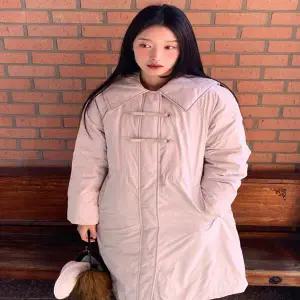 올리브데올리브 가죽 리본 장식 트렌치형 덕 다운 점퍼 OP4WMB100