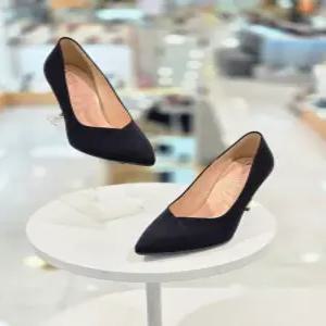 [미셸by탠디] 미셸 by 탠디 여성정장캐쥬얼 기본민자 V라인 펌프스 8cm힐 119244MA-1