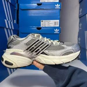 국내매장 아디다스 운동화 아디스타 XLG 실버블랙