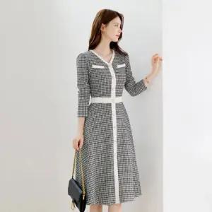 [시크라인] 셀루라 배색 트위드 니트 플레어 원피스